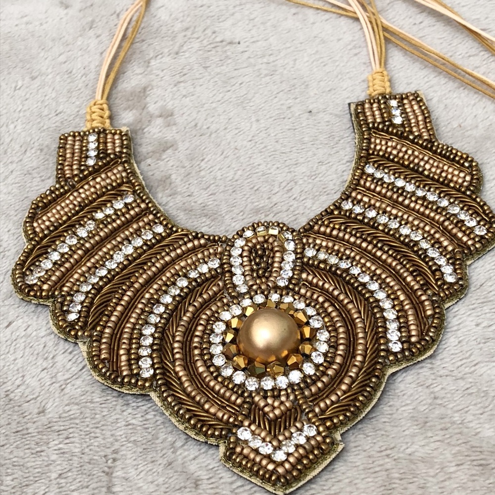 Brown/White Beaded Necklace - Picture 2 of 5